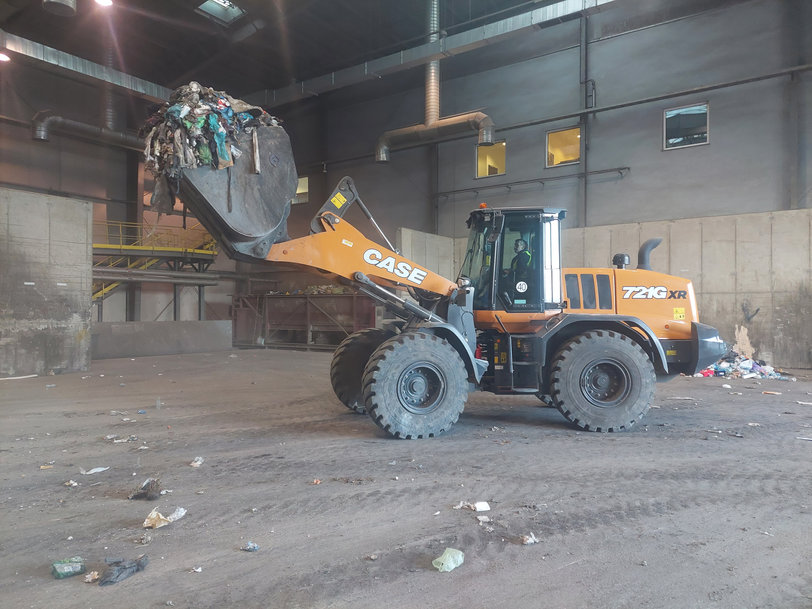 CASE LOADERS CELEBRATE SUCCESS IN POLISH WASTE HANDLING MARKET